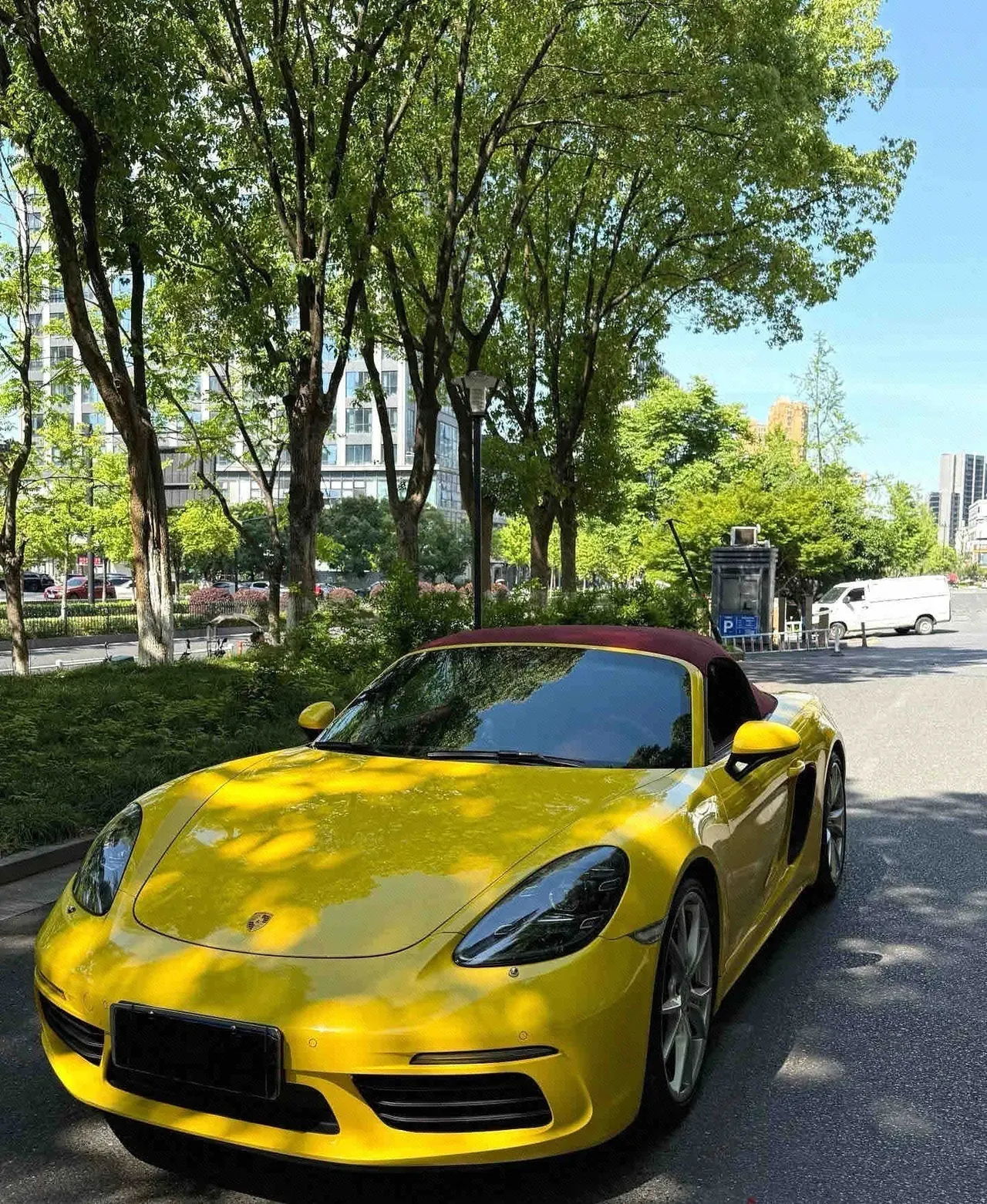 Porsche 718 (Imported) 2020 718 Boxer 2.0T Automatic - View 1