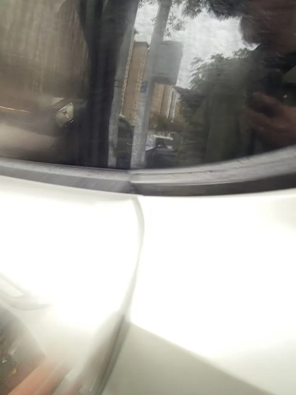 Tesla 2026 Model Y Rear-Wheel-Drive Automatic 2