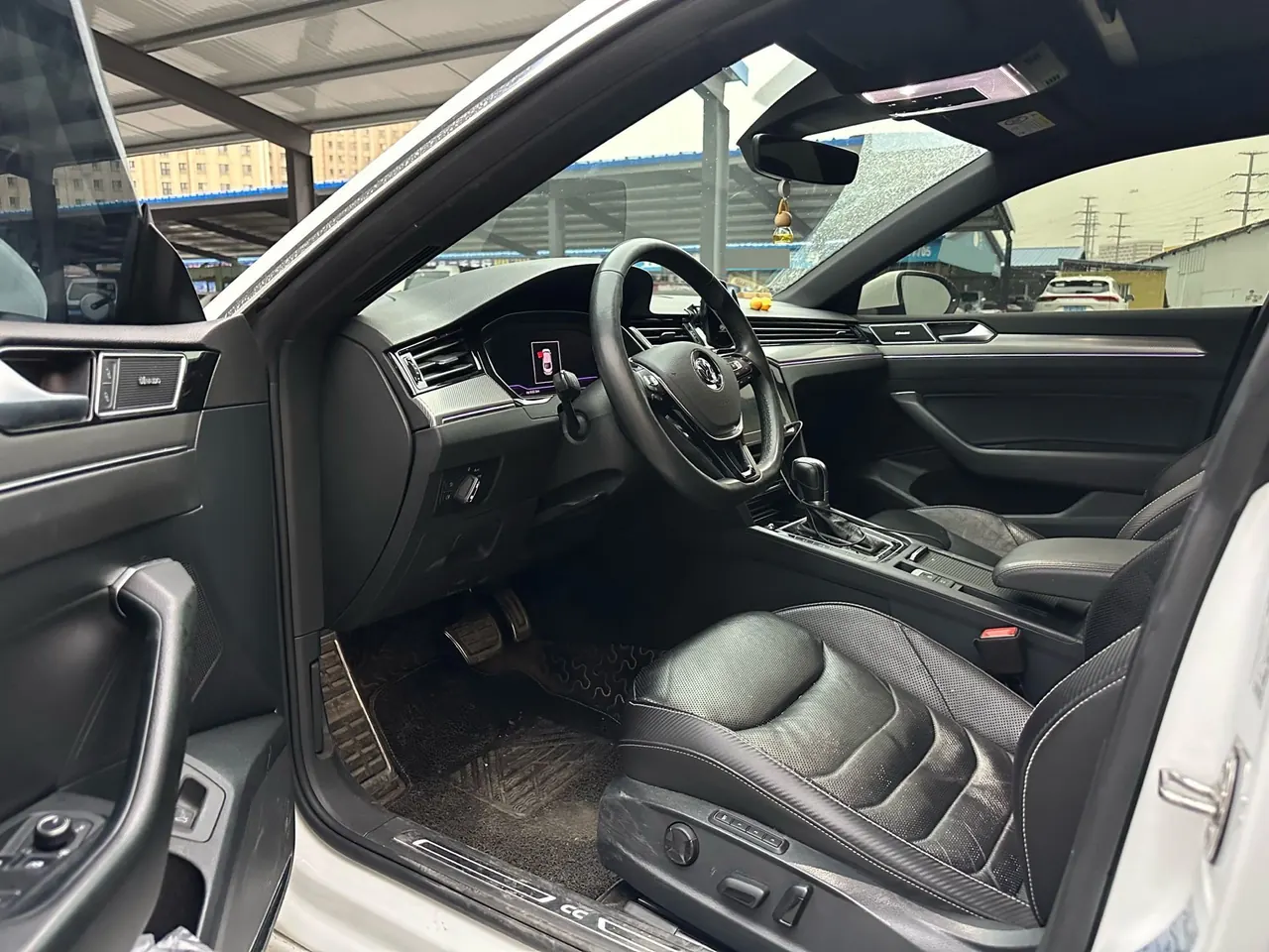 Volkswagen 2020 CC 2.0TSI 330TSI beauty version of automatic gear 4