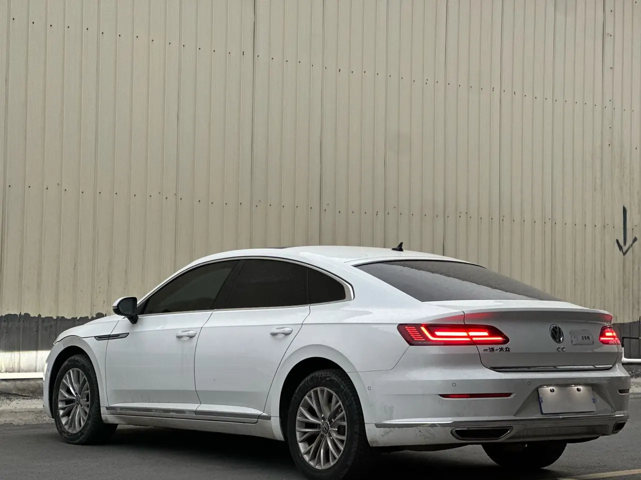 Volkswagen 2020 CC 2.0TSI 330TSI beauty version of automatic gear 9