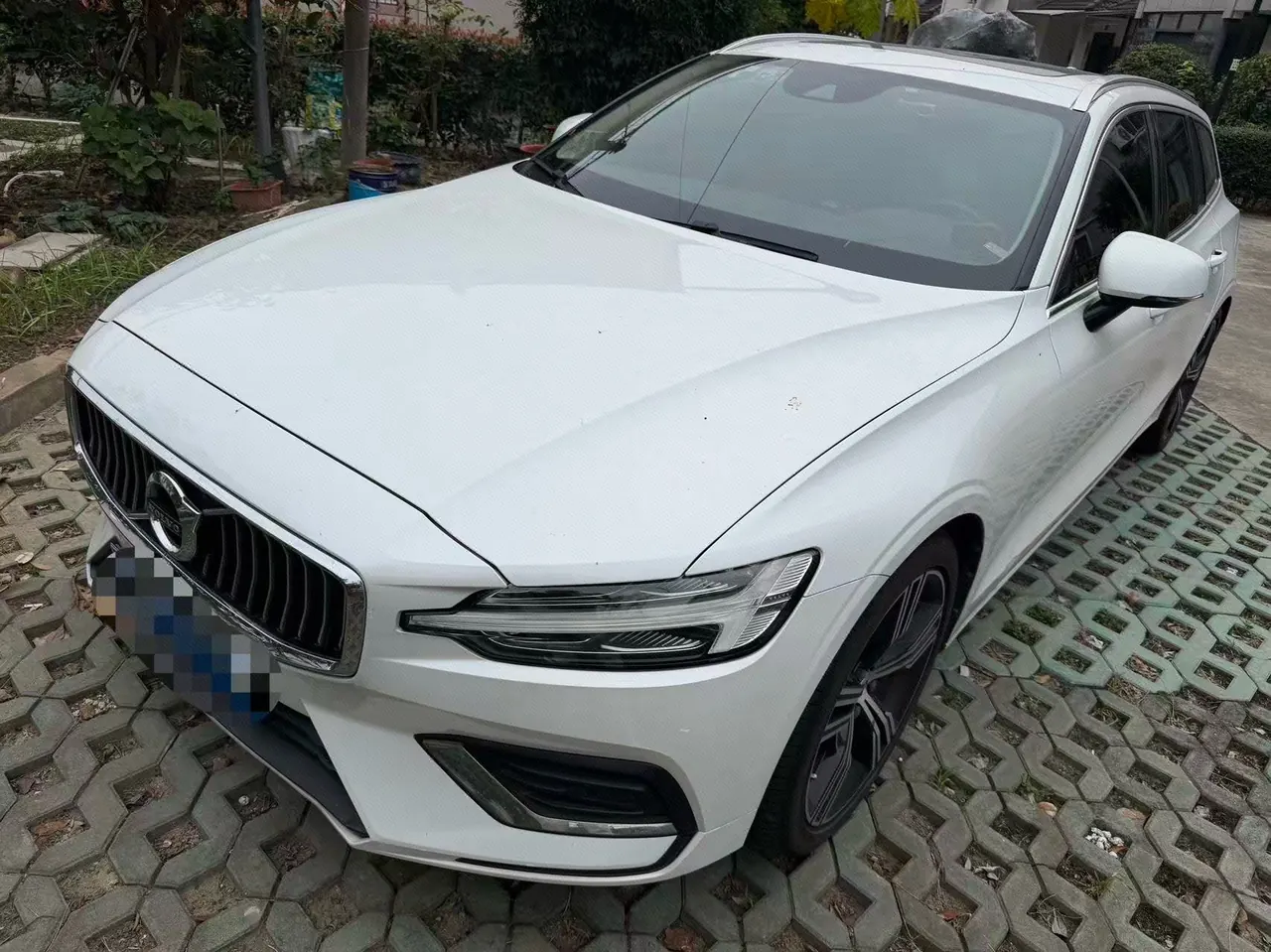 Volvo V60 (Imported) 2020 V60 2.0T T4 Zhiyi Deluxe Edition Automatic Gear - View 1