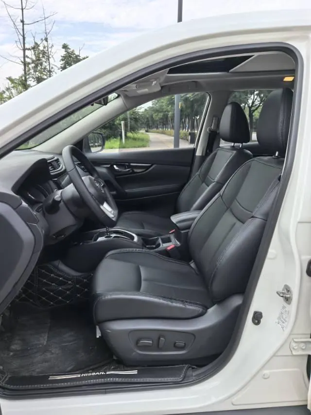 Nissan 2020 Qijun 2.0 Stepless XL ITS Two-Drive Comfort Edition Automatic Gear 4
