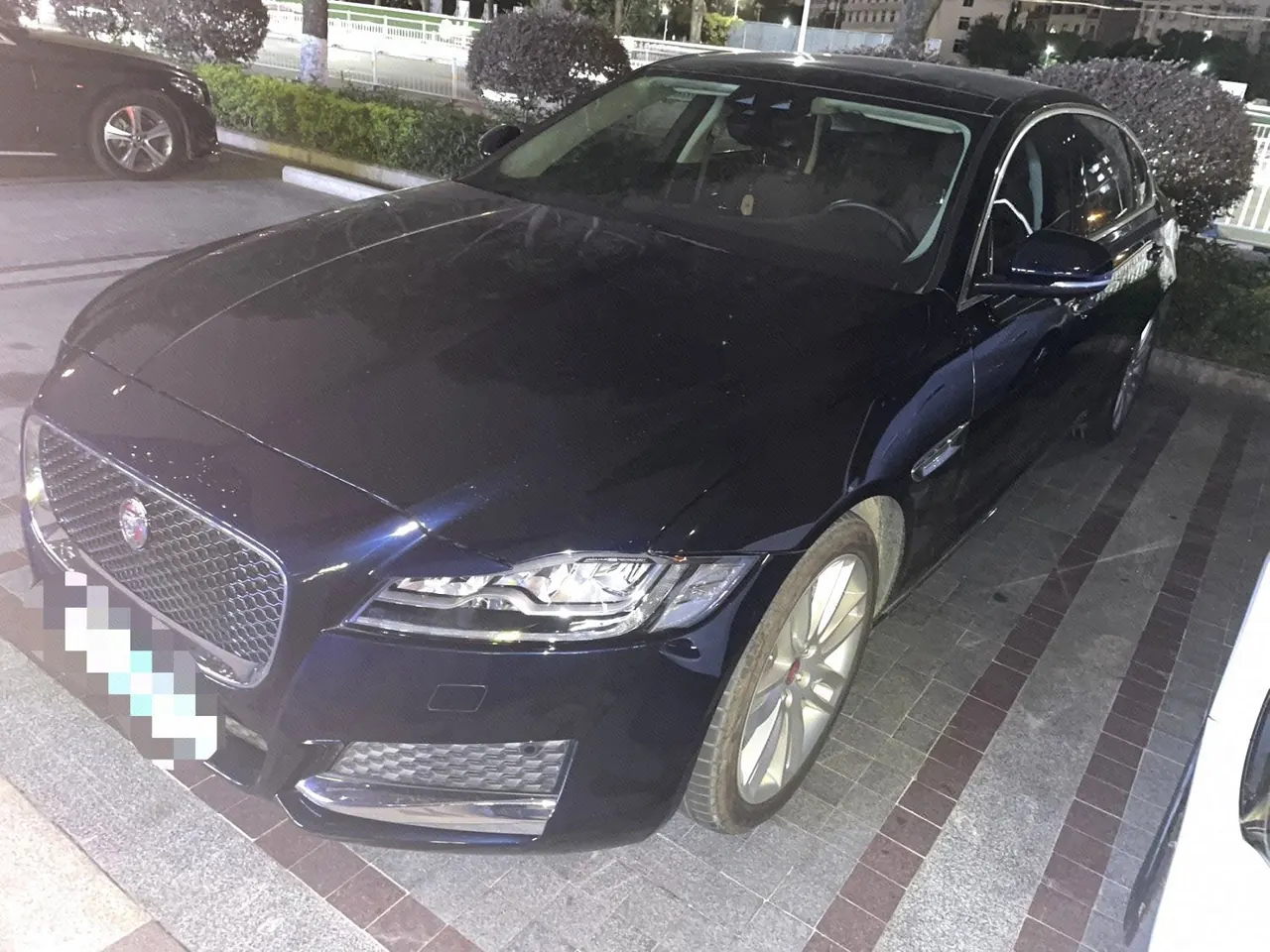 Jaguar 2020 XFL 2.0T P250 4-wheel drive exclusive automatic gear - View 1