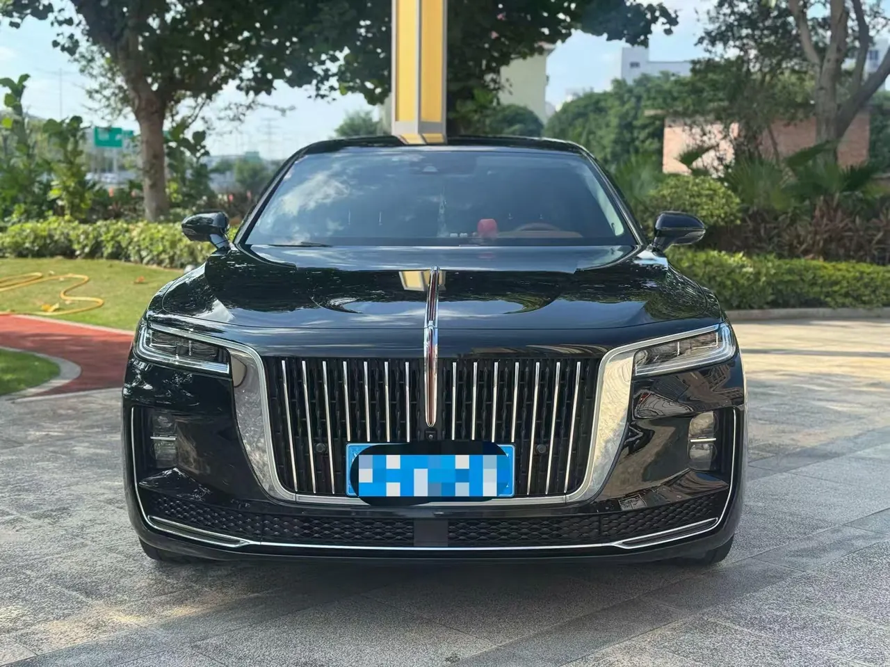 HongQi 2020 H9 48V 2.0T Zhilian Qi Chang Edition Automatic Gear 2