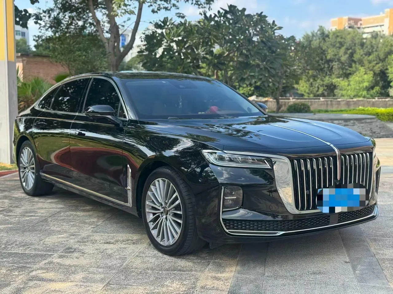 HongQi 2020 H9 48V 2.0T Zhilian Qi Chang Edition Automatic Gear 3