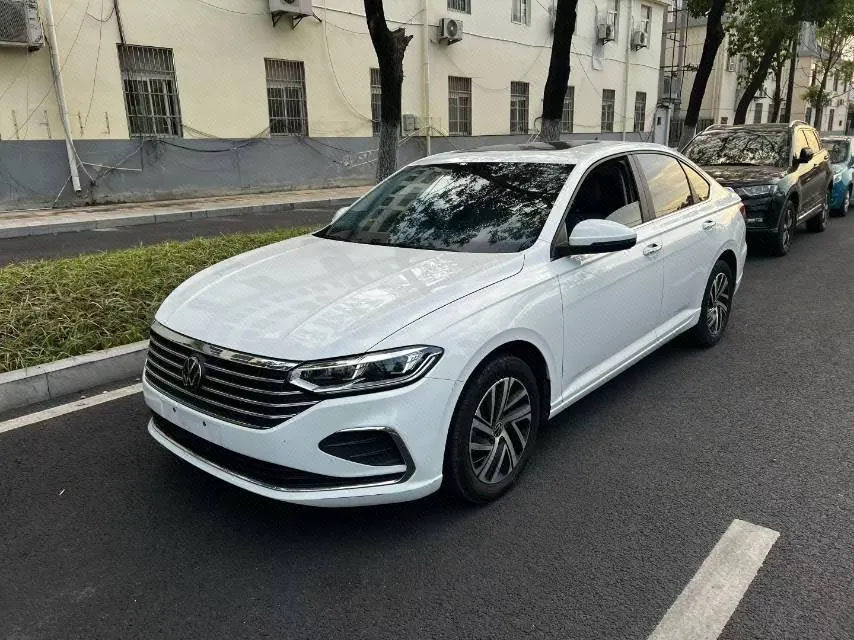 Volkswagen 2024 LaVida 1.5 5 Million Edition Automatic - View 1