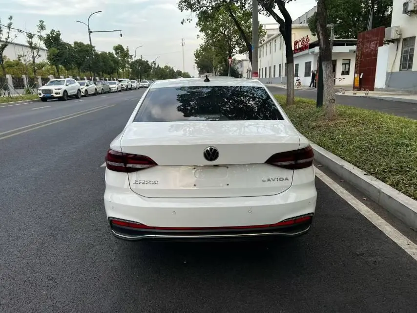 Volkswagen 2024 LaVida 1.5 5 Million Edition Automatic 6