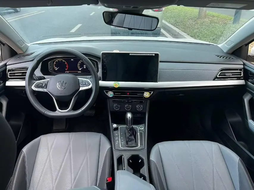 Volkswagen 2024 LaVida 1.5 5 Million Edition Automatic 9