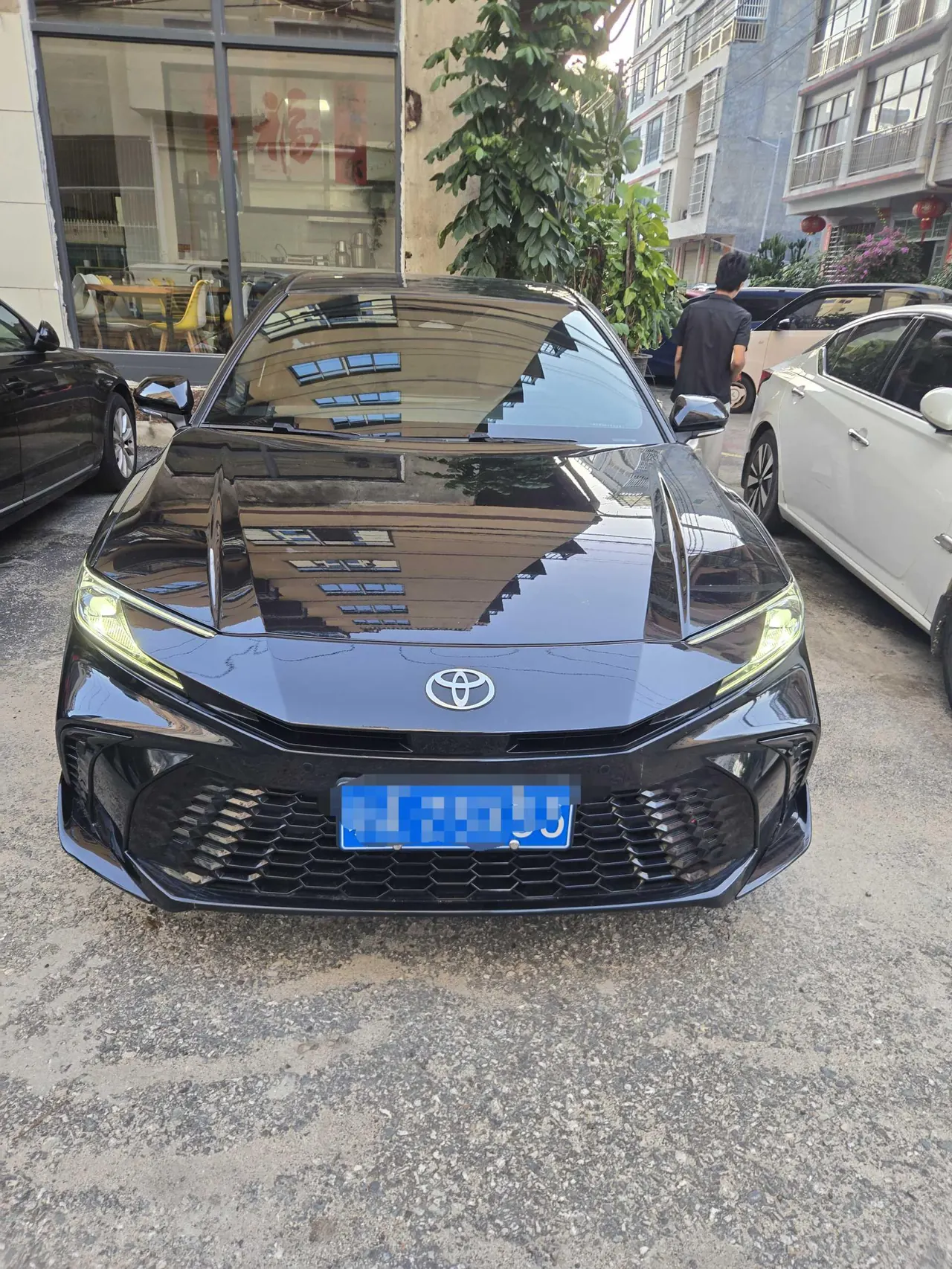 Toyota 2024 Camry Dual Engine 2.0HS Stepless Sports Edition Automatic Gear 2