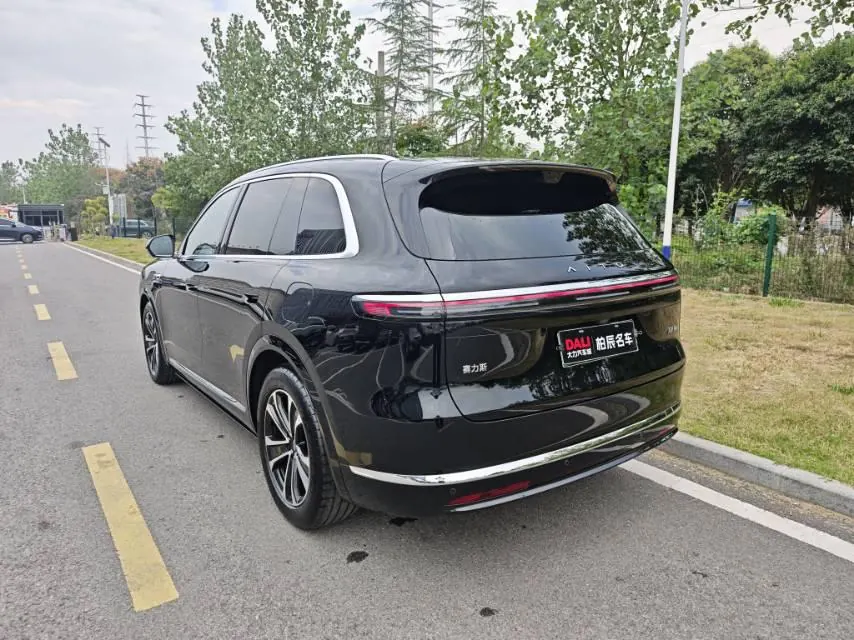 AITO 2026 AITO M7 extended range Ultra 4-wheel drive version 5 (192-line laser Radar) automatic gear 3