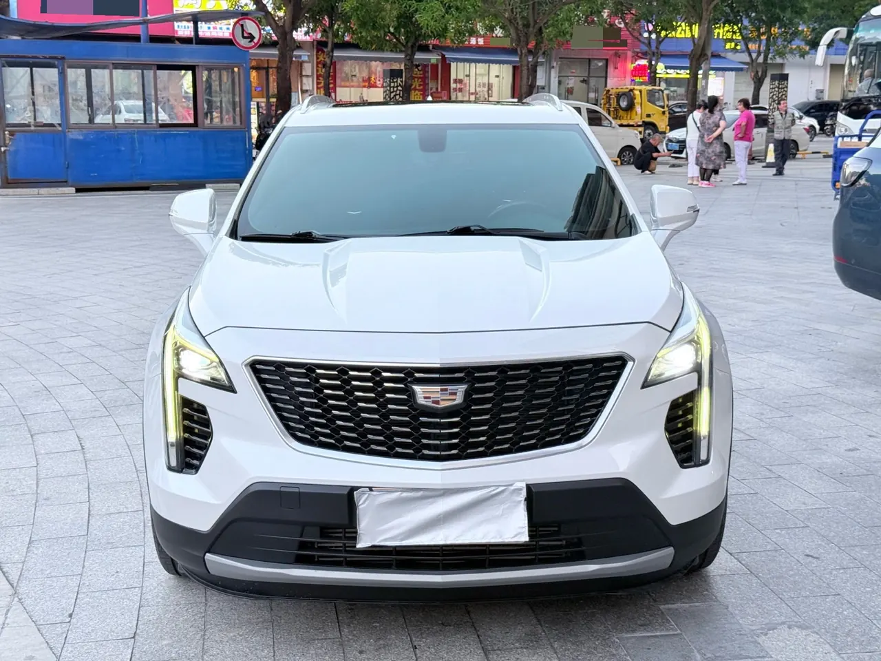 Cadillac 2020 XT4 2.0T 28T Two-Drive Leading Automatic Gear 2