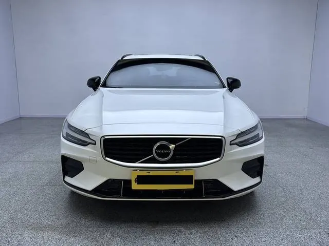 Volvo V60 (Imported) 2020 V60 2.0T T5 Zhiyuan Sports Edition Automatic Gear 2