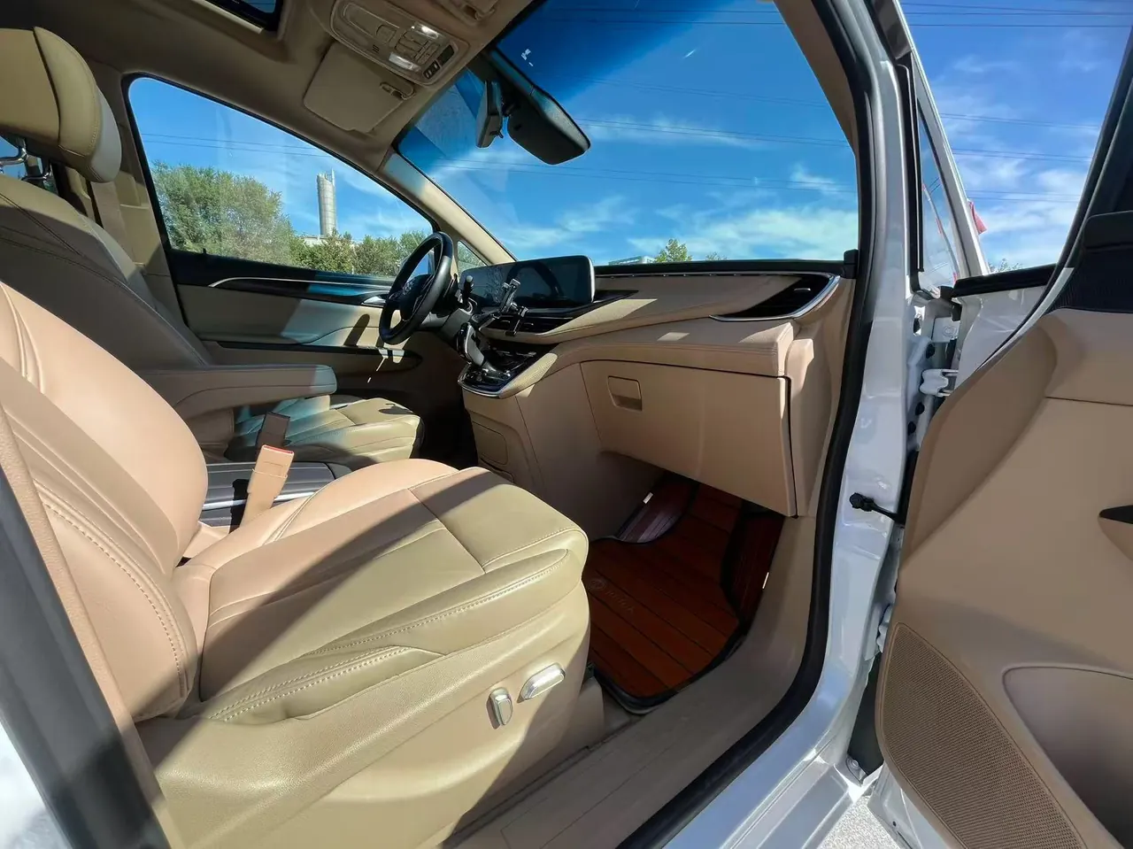 Buick 2020 GL8 ES Lu Zun 2.0T 653T Exclusive Automatic Gear 6