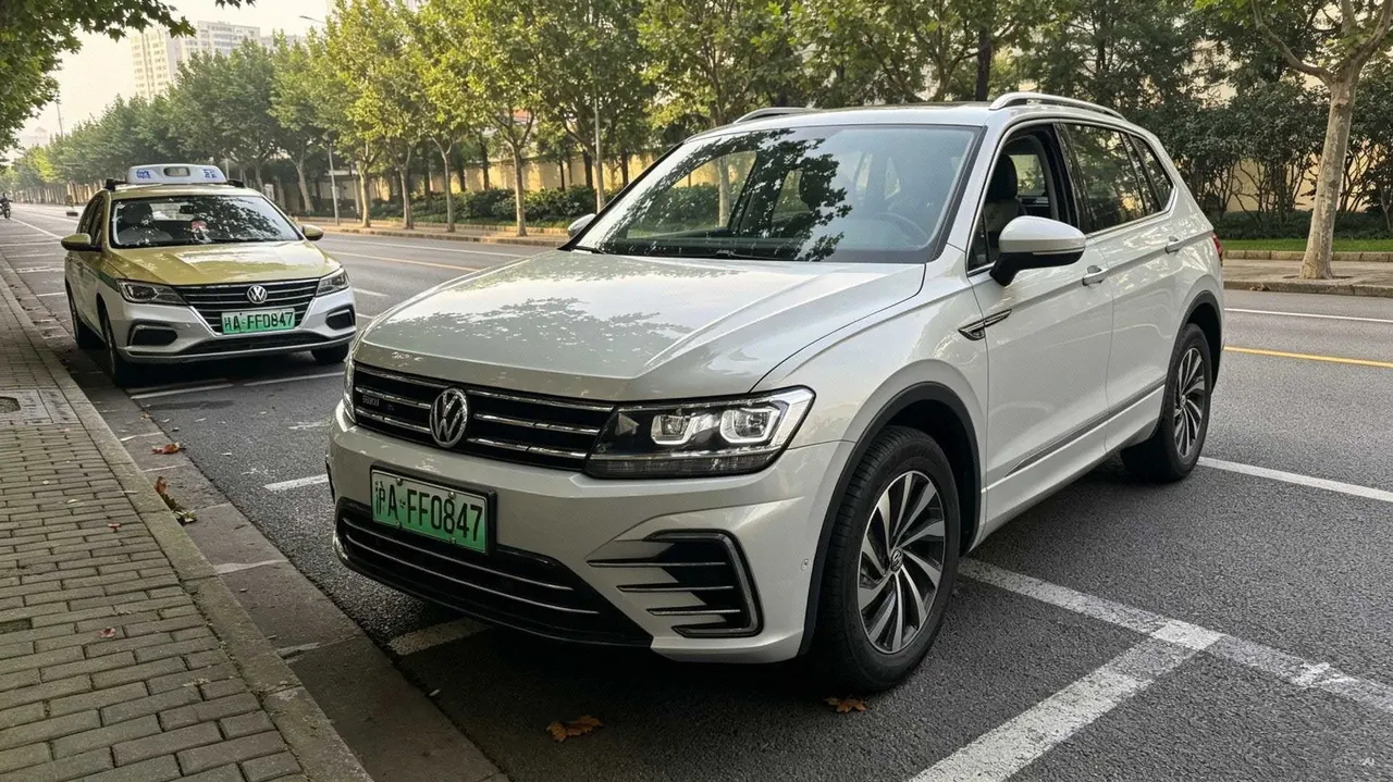 Volkswagen Tiguan L New Energy 2020 Tiguan L PHEV 1.4T 430 Premium Edition Automatic Gear - View 1
