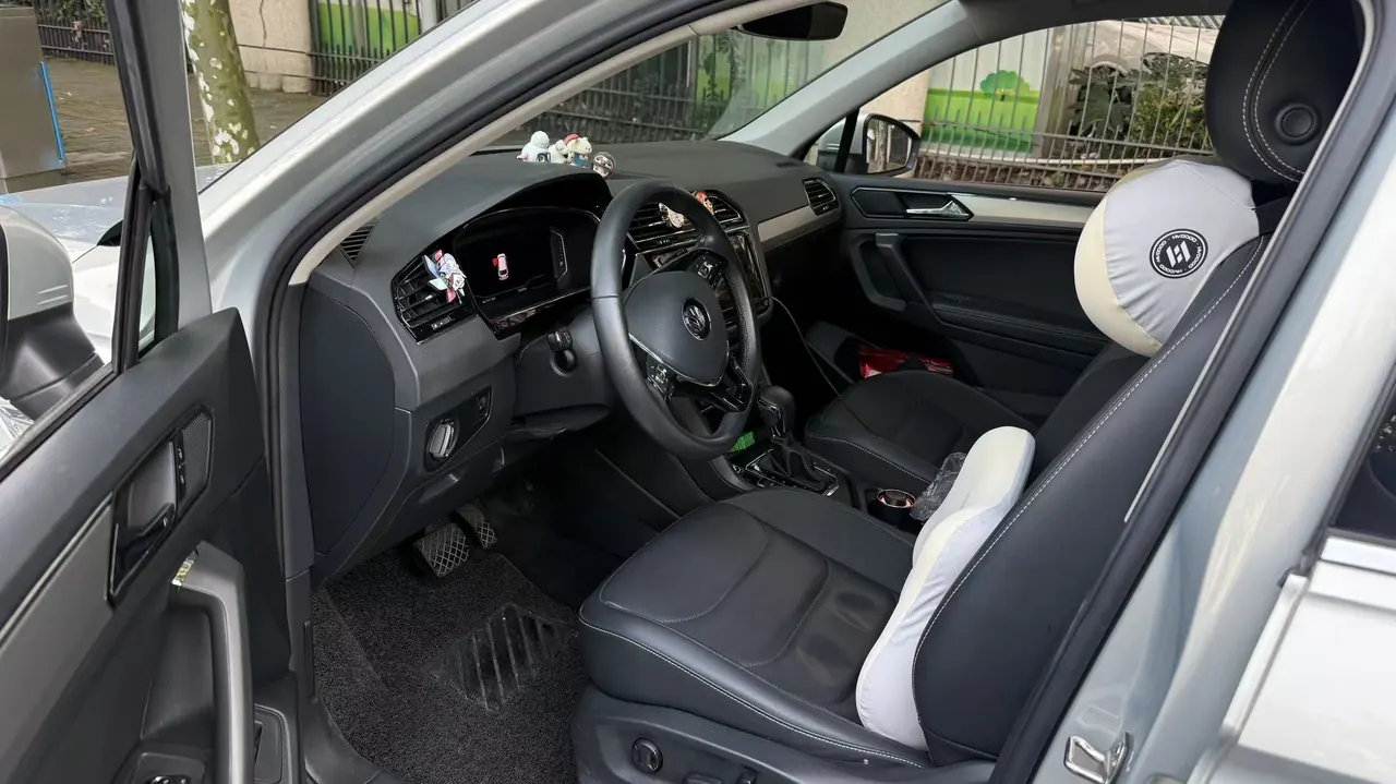 Volkswagen Tiguan L New Energy 2020 Tiguan L PHEV 1.4T 430 Premium Edition Automatic Gear 3