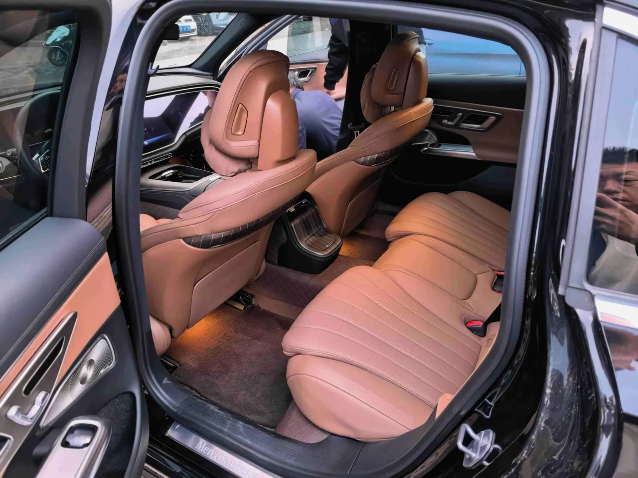 Mercedes Benz E Class 2024 E 300 L 48V 2.0T Luxury (Modified) Automatic Gear 5