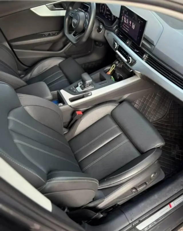 Audi 2023 A4L 2.0TFSI 40TFSI Deluxe Dynamic Automatic 4