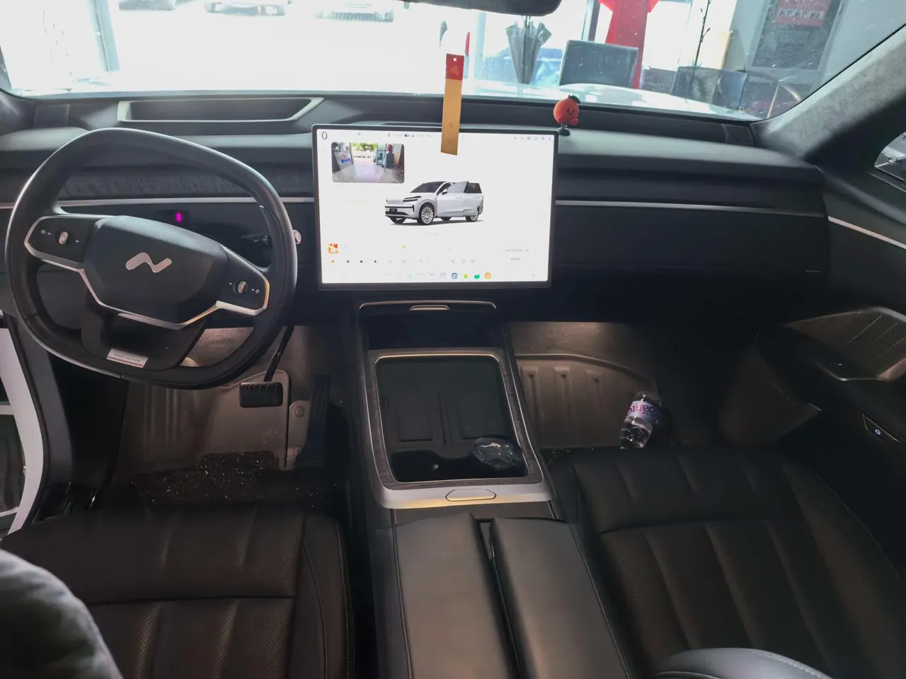 ONVO 2025 L90 Max six-seat automatic gear 2