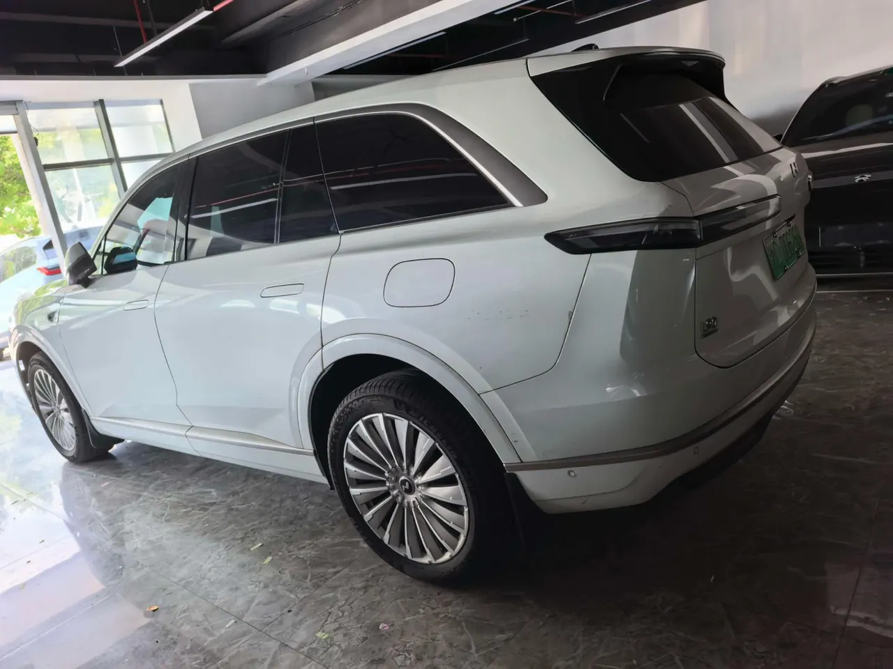 ONVO 2025 L90 Max six-seat automatic gear 5