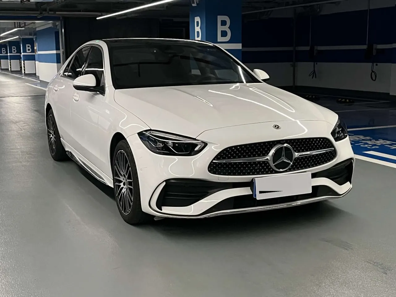 Mercedes Benz Class C 2023 C 260 L 48V 1.5T Automatic 3