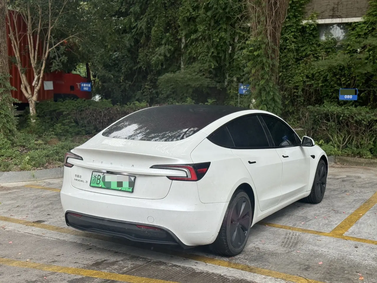 Tesla 2025 Model 3 rear-wheel drive version of automatic transmission 9