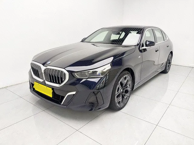 BMW 5 series 2025 530Li 48V 2.0T exclusive m sports suit automatic gear - View 1