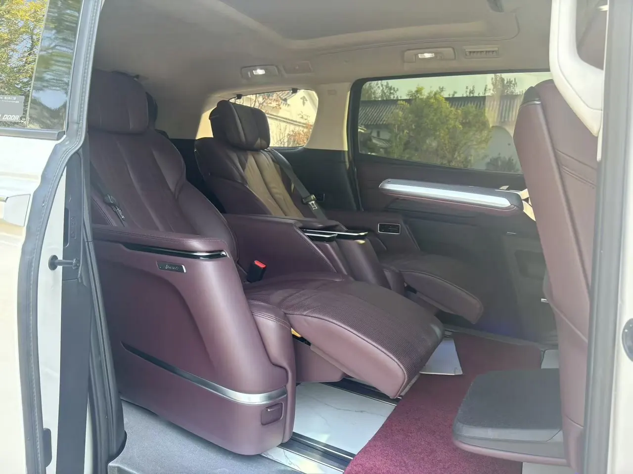 Buick 2023 Century 48V 2.0T Yunshi Edition 6-seat Automatic Gear 13