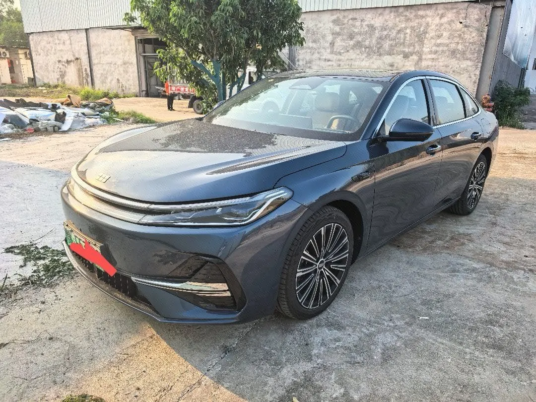 Geely Galaxy 2025 A7 EM-i 1.5 150km Starship Edition Automatic Gear - View 1