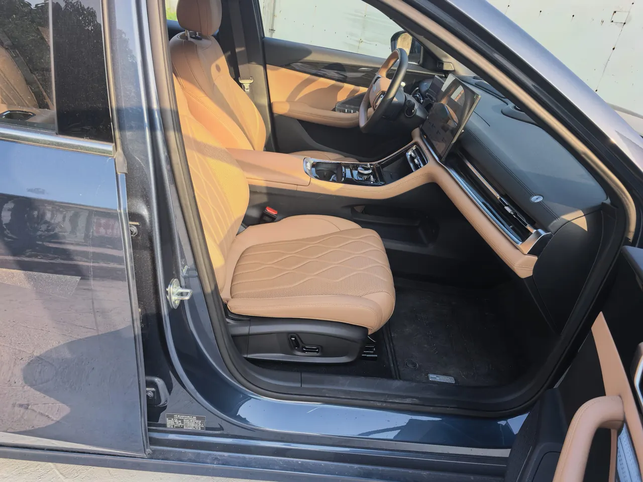 Geely Galaxy 2025 A7 EM-i 1.5 150km Starship Edition Automatic Gear 3