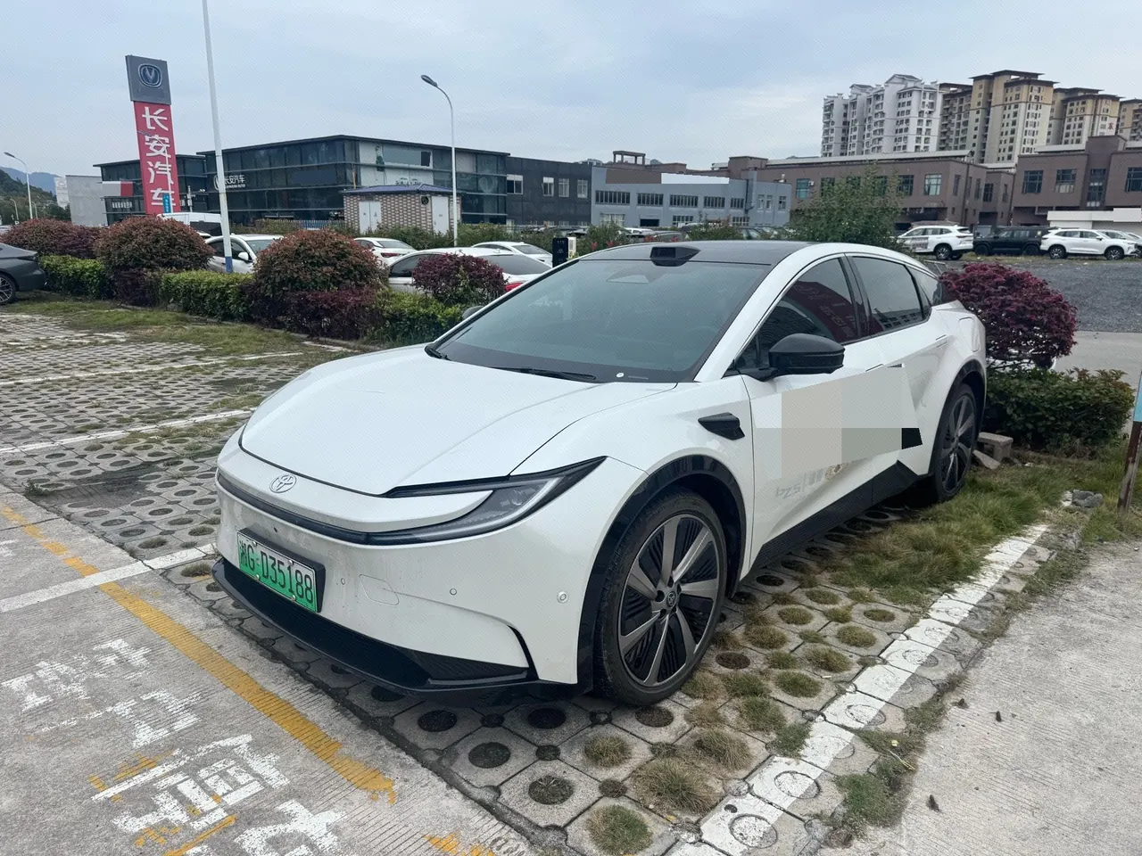 Toyota 2025 bZ 5 550 PRO Zhixing Edition Automatic Gear - View 1