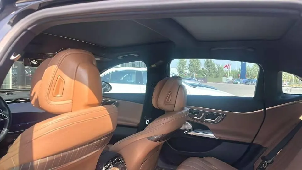 Mercedes Benz E Class 2024 E 300 L 48V 2.0T Luxury Automatic Gear 4