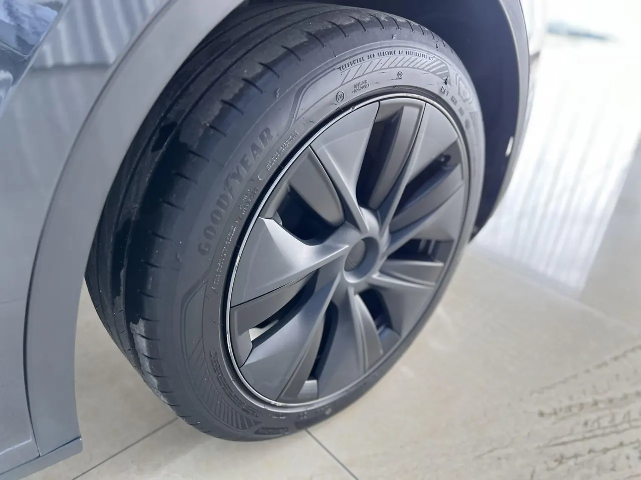 Tesla 2024 Model Y rear-wheel drive version automatic transmission 8