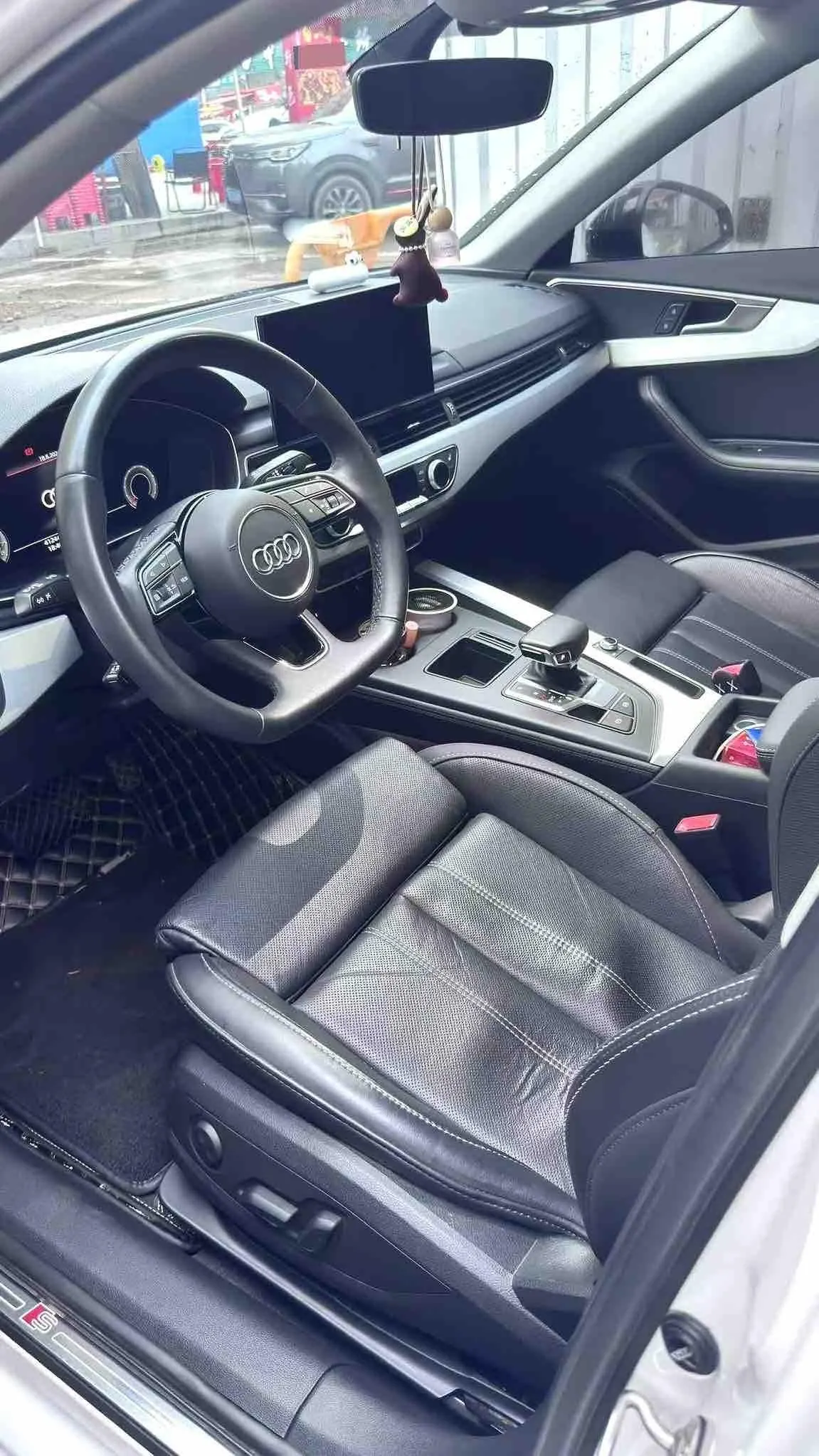 Audi 2022 A4L 2.0TFSI 40TFSI Fashion Dynamic Automatic 3