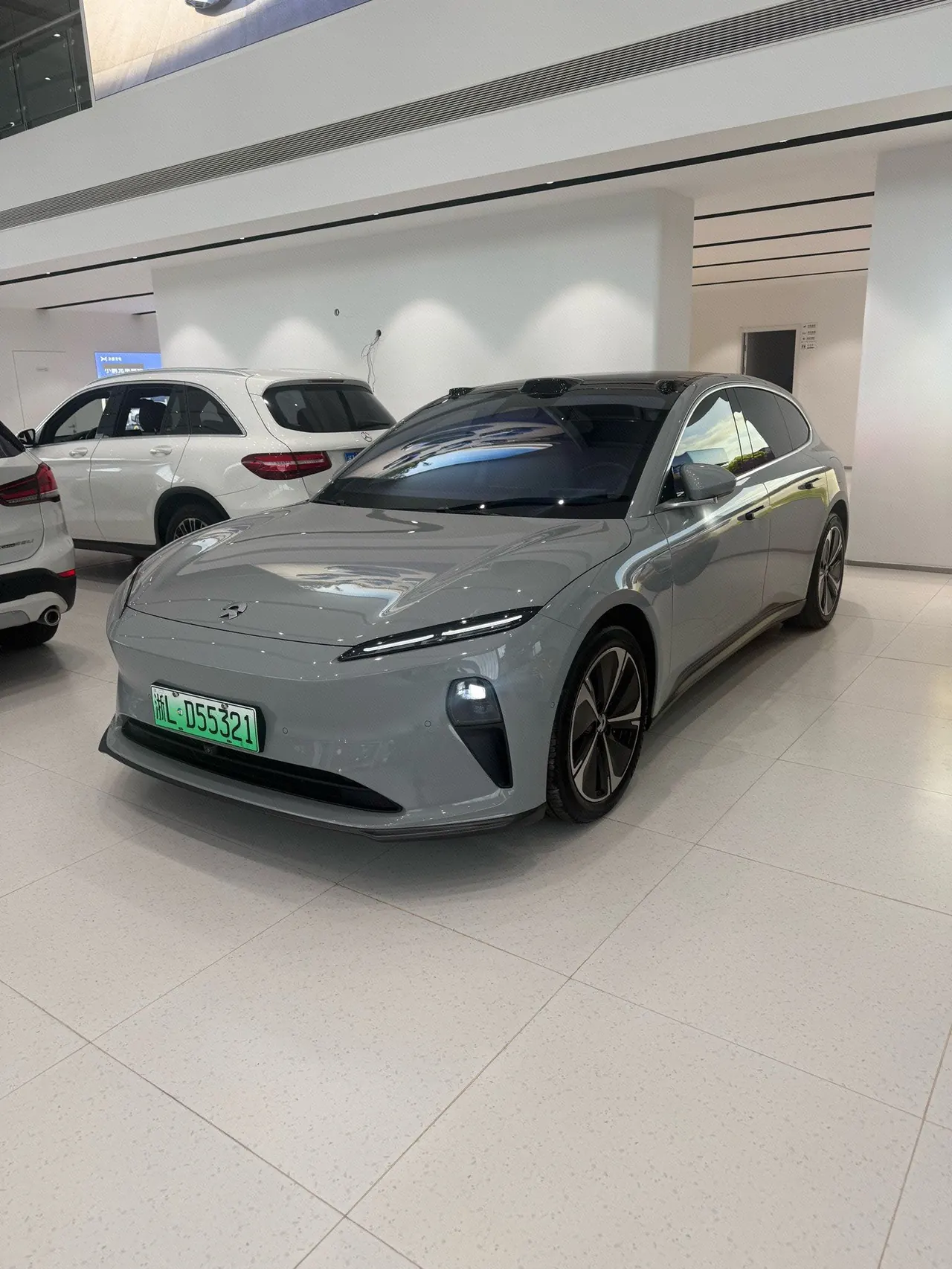 NIO 2024 ET5T 75kWh Touring automatic - View 1