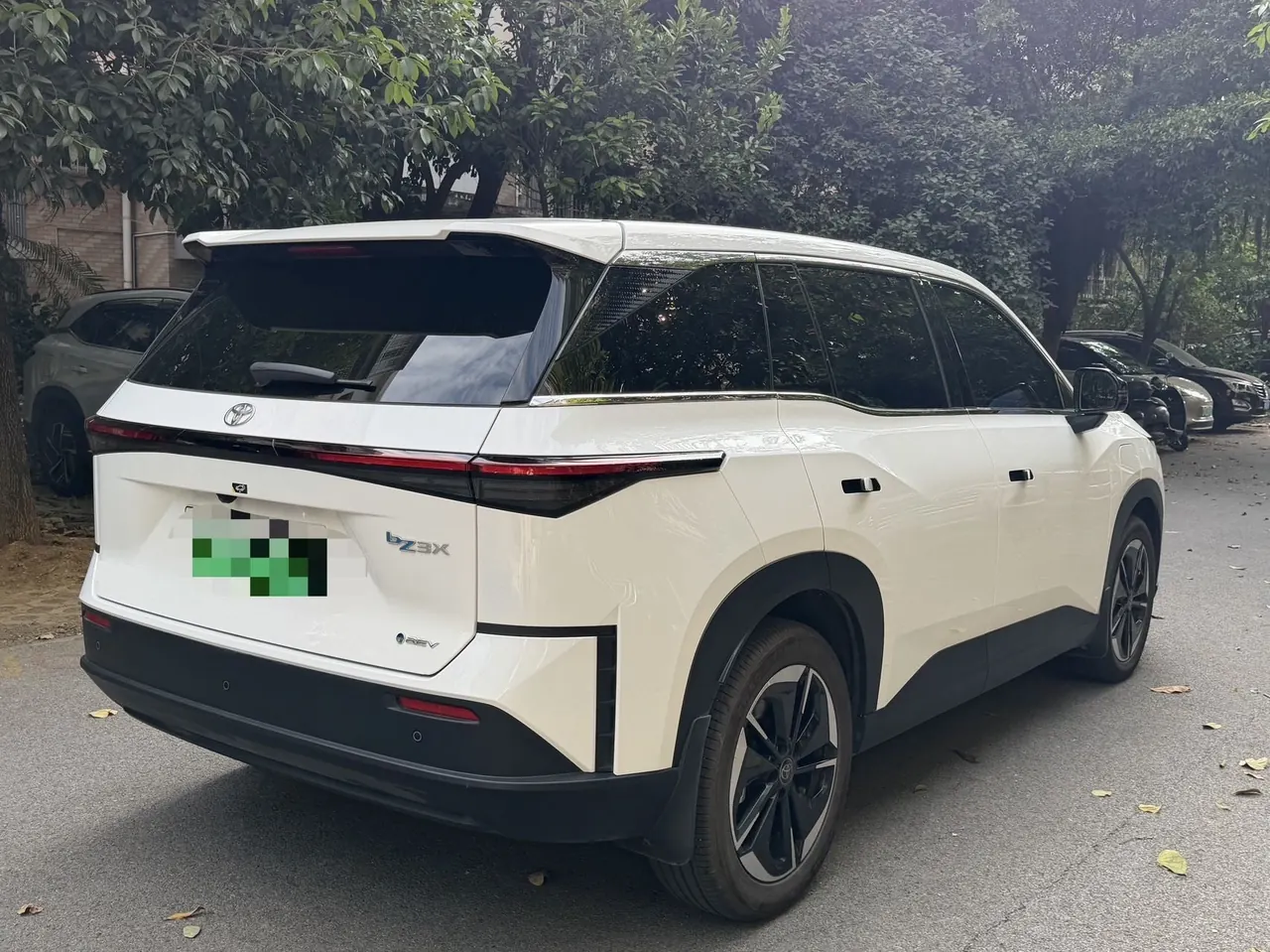 Toyota 2025 Platinum Intelligence 3X 520 Pro Automatic Gear 9