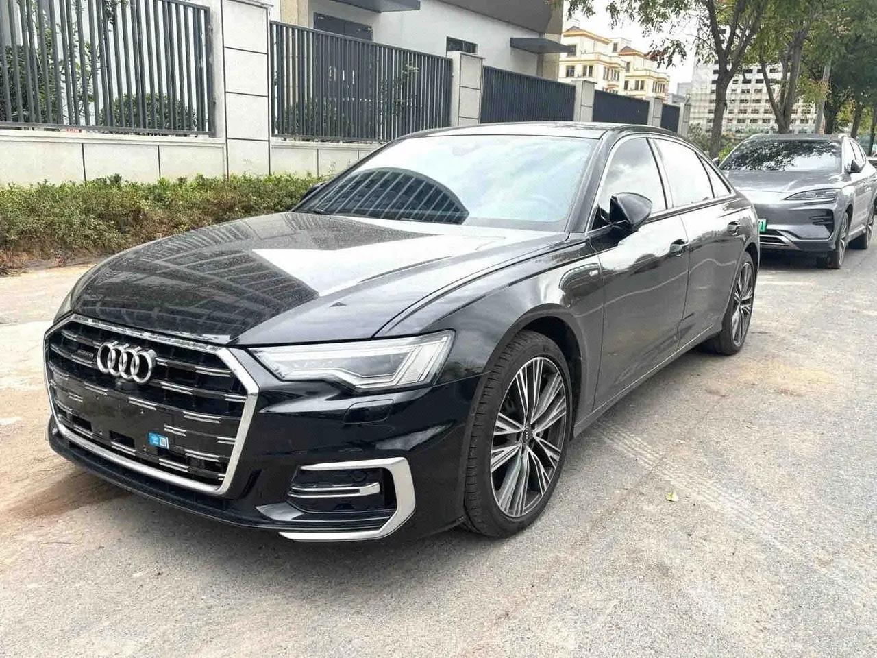 Audi 2025 A6L 48V 3.0TFSI 55TFSI Quattro enjoy dynamic automatic transmission - View 1
