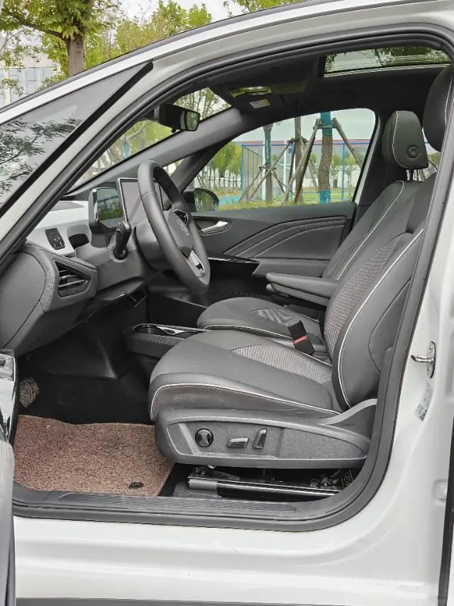 Volkswagen 2025 ID. 3 smart superior version of automatic gear 2
