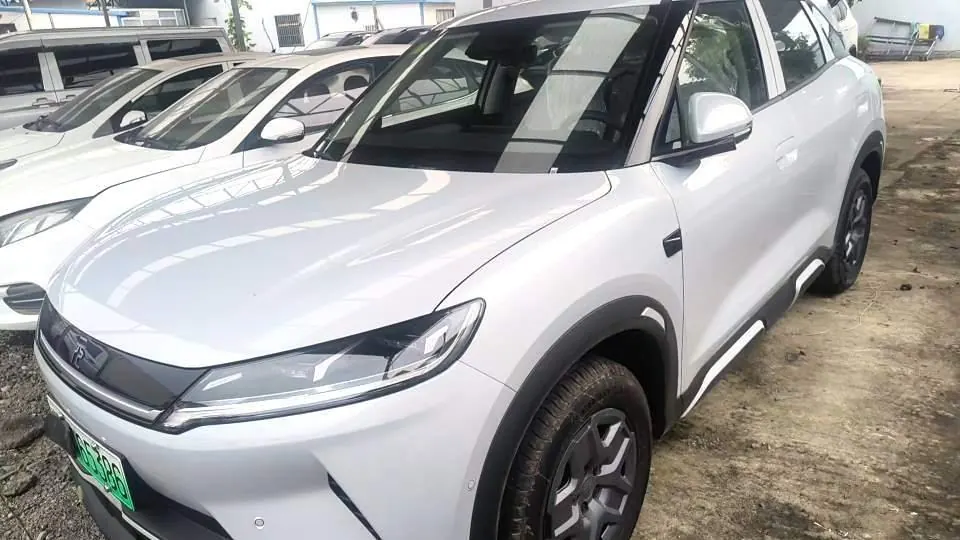 BYD 2025 Yuan UP Smart Driving 401KM Vital Automatic Gear - View 1