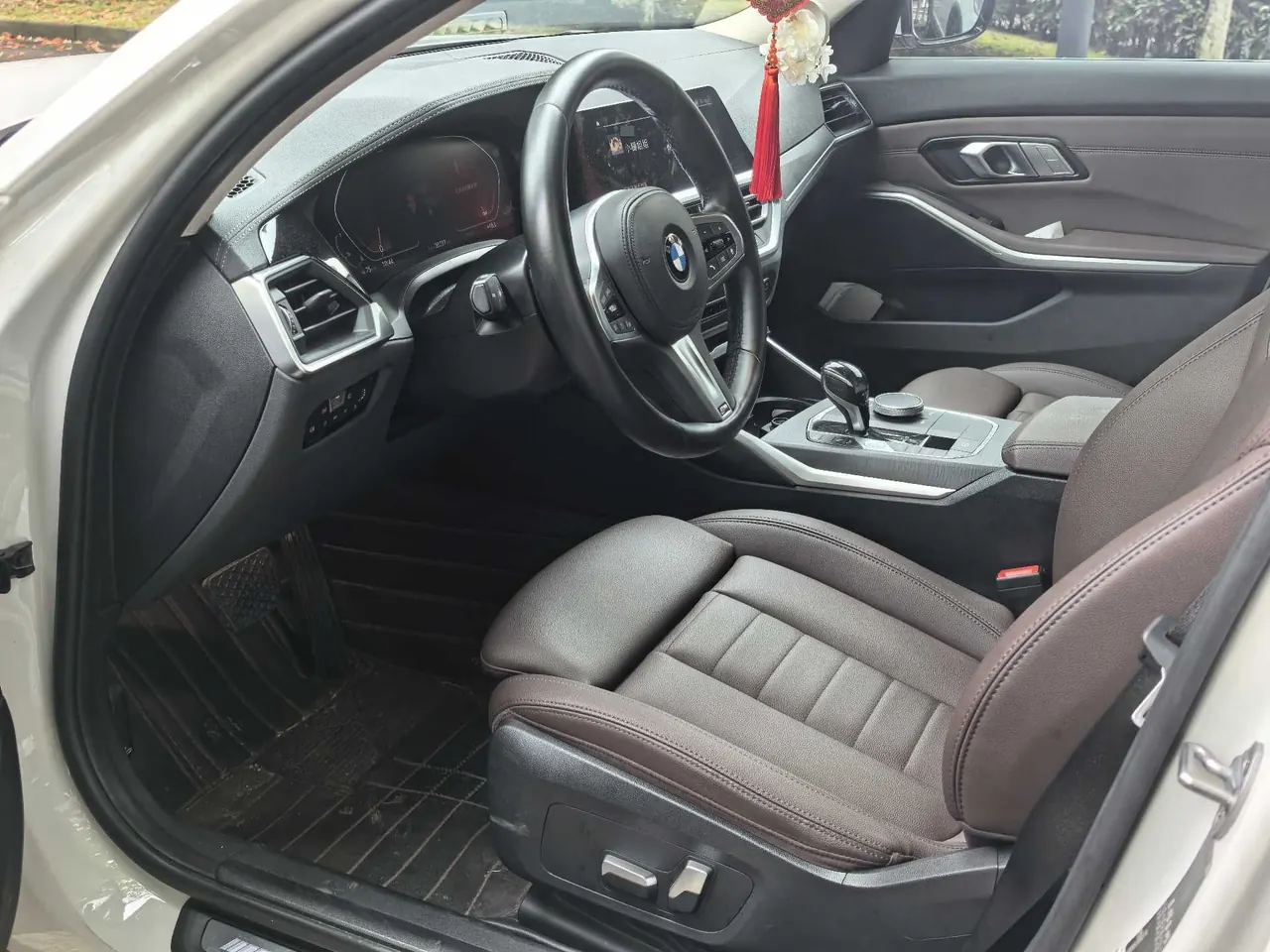 BMW 3 Series 2020 325i 2.0T M Sports Suit (Modified) Automatic Gear 3
