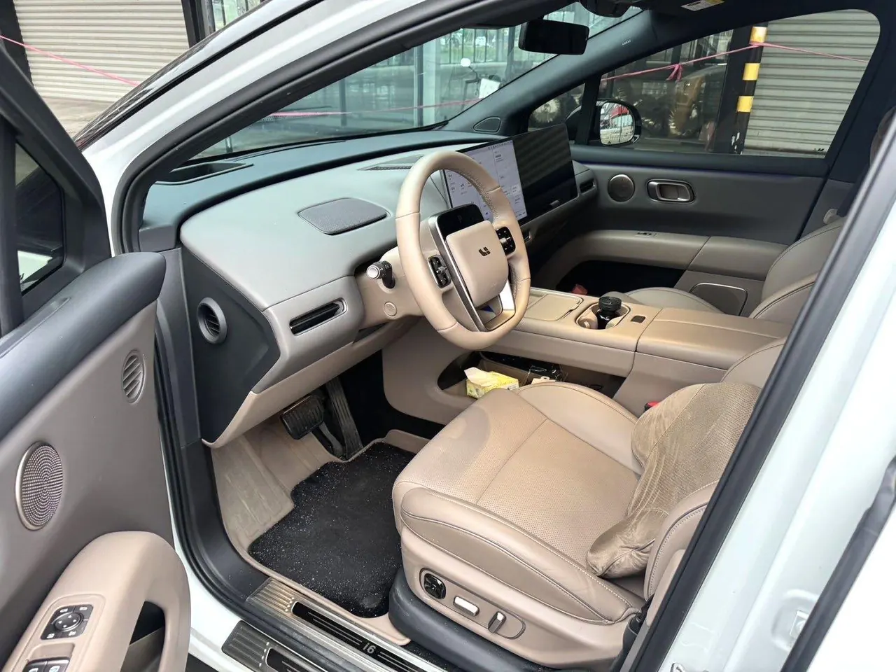 Li 2025 I 300.00g Drive Standard Edition Automatic Gear 2