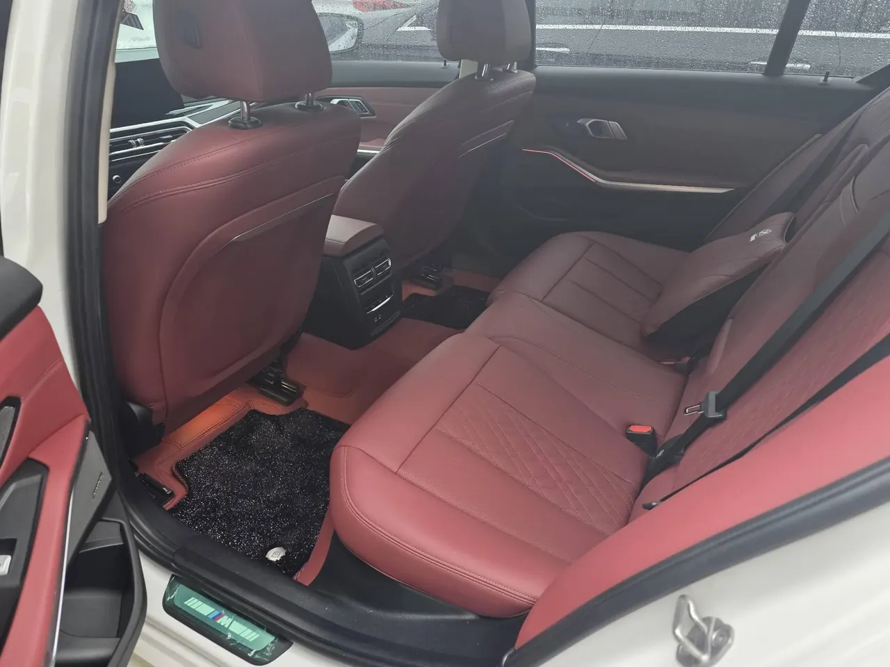 BMW 3 Series 2024 325Li 2.0T M Sports Obsidian Night Suit Automatic Gear 5