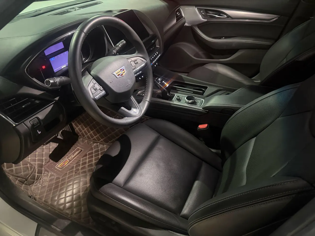 Cadillac 2022 CT5 2.0T 28T luxury automatic gear 4