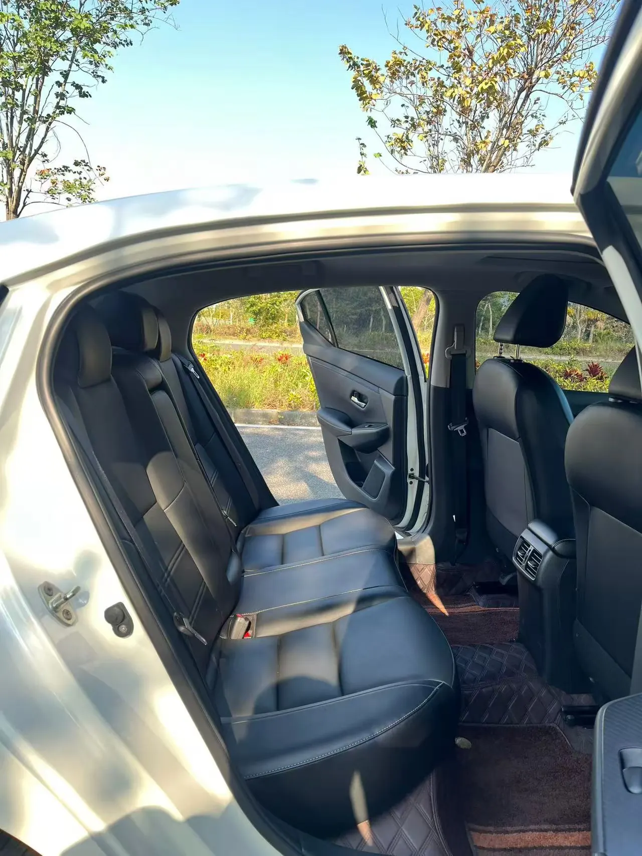 Nissan 2022 Sylphy 1.6 Stepless XL Pleasant Edition Automatic Gear 6