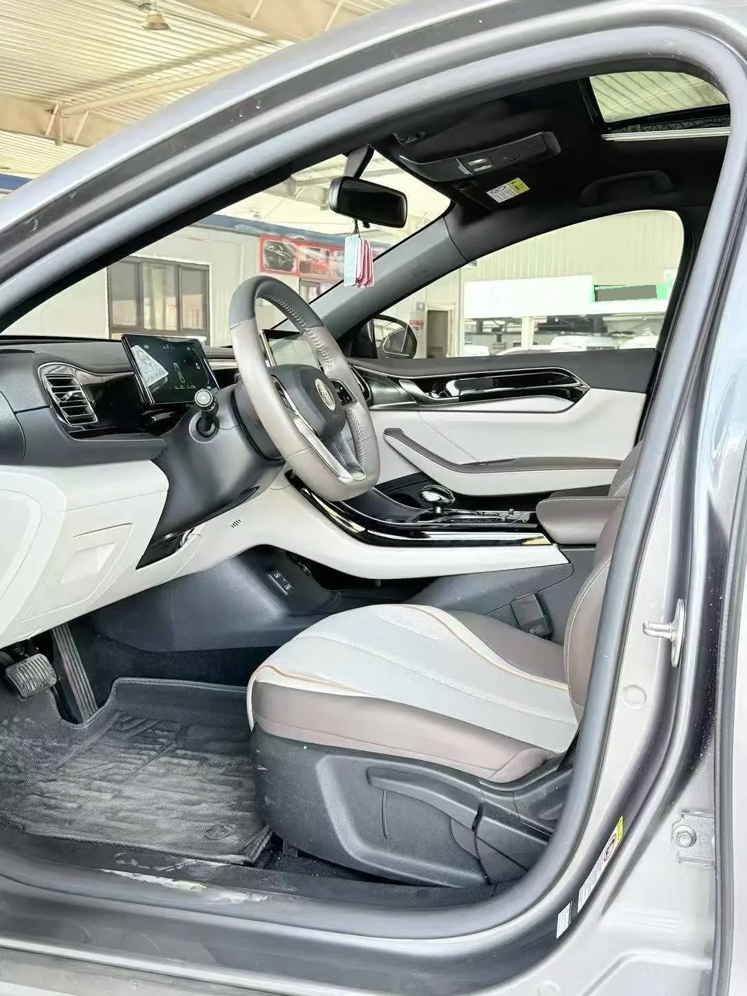 BYD 2024 Qin L DM-i 1.5 stepless 120KM leading automatic gear 3