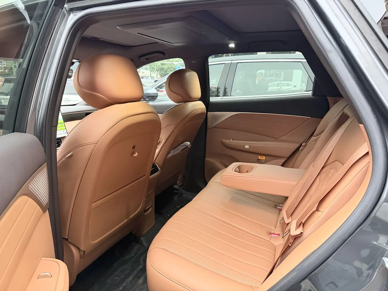 Aeolus 2025 L8 1.5T 185KM Dream Edition Automatic Gear 3
