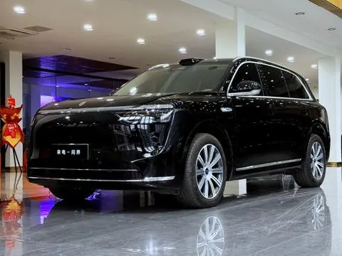 AITO 2025 AITO M8 Max Edition 53.4kWh 6-seat Edition Automatic Gear - View 1