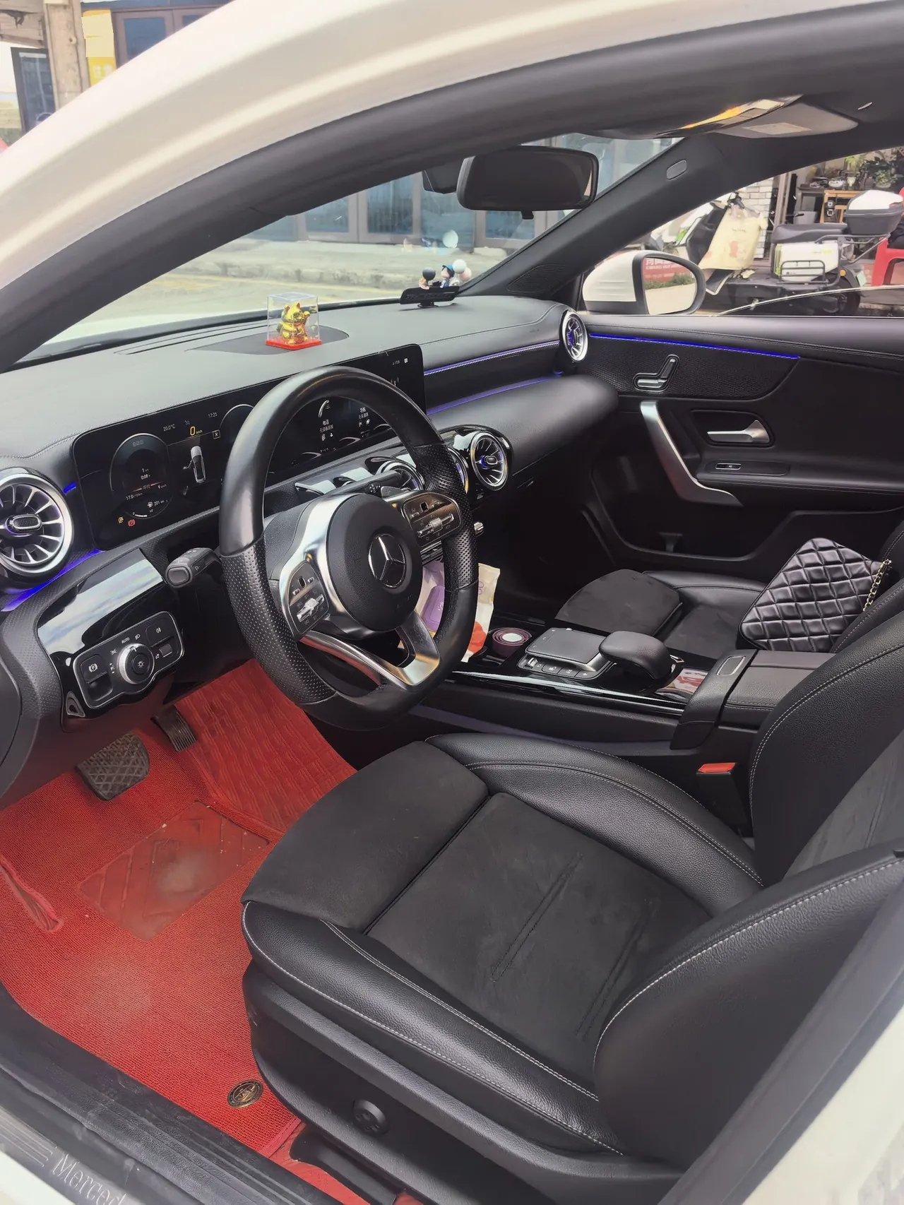 Mercedes Benz Class A 2022 A 200 L 1.3T Dynamic Automatic 3