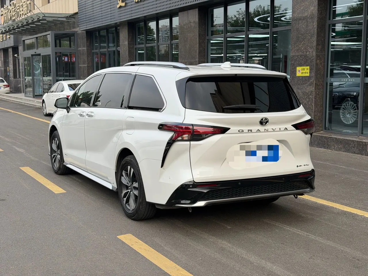 Toyota 2024 Grevia HYBRID 2.5 Stepless Premium PLUS 4WD Automatic Gear 5