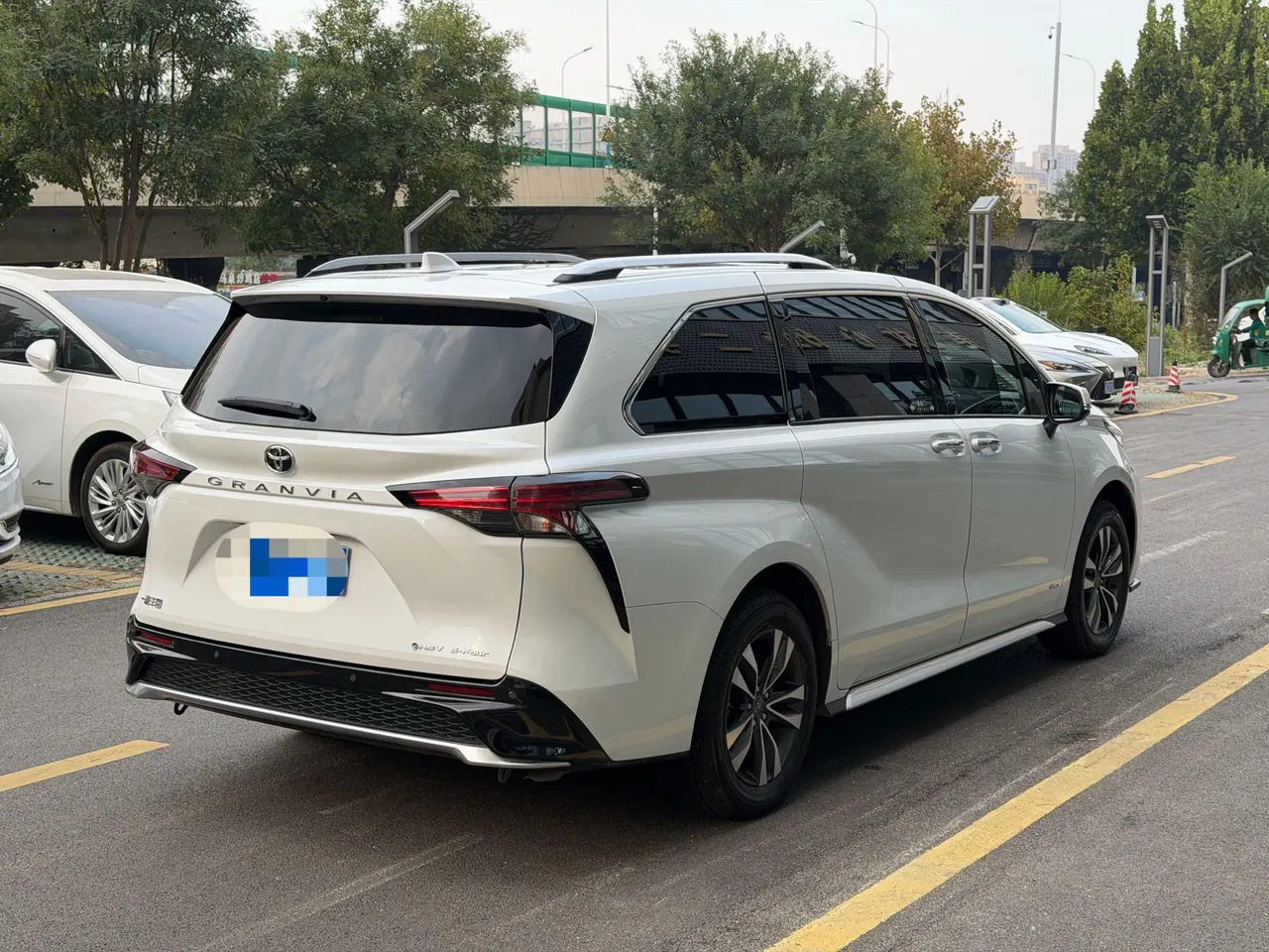 Toyota 2024 Grevia HYBRID 2.5 Stepless Premium PLUS 4WD Automatic Gear 6