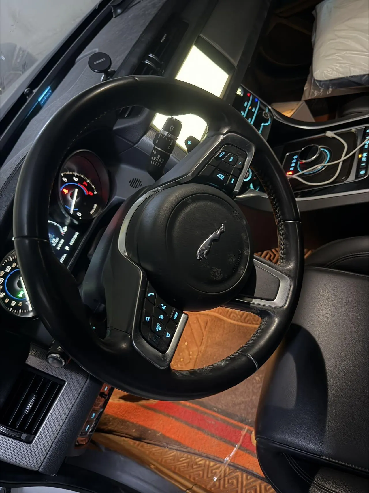 Jaguar 2020 XFL 2.0T P 10000.00g Drive Elite Automatic Gear 3